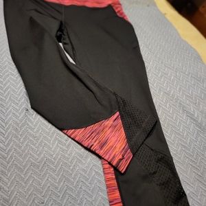 Pink/black leggings
